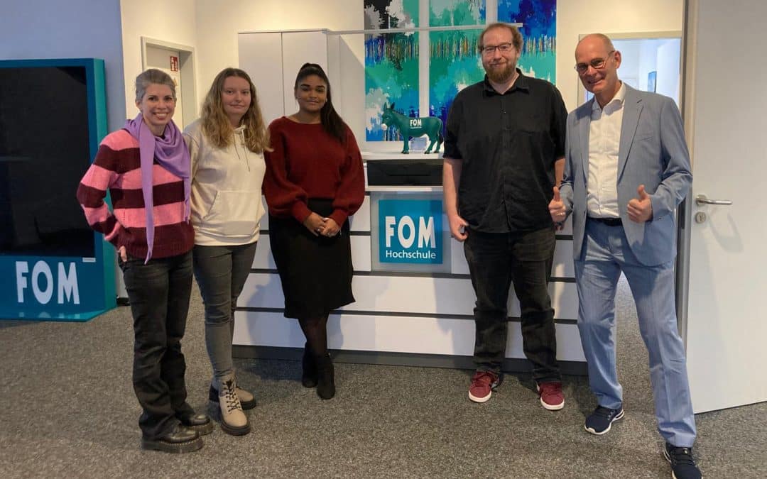 Besuch von Wellenbrecher an der FOM